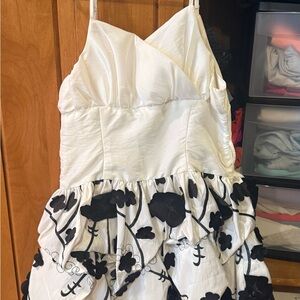 Jessica McClintock White and Black Dress